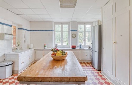Pierrefitte-sur-Sauldre House | 220 m² House ∙ 5 bedrooms ∙ 11 guests