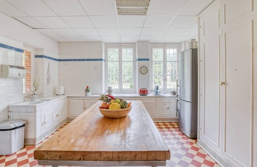 Pierrefitte-sur-Sauldre House | 220 m² House ∙ 5 bedrooms ∙ 15 guests