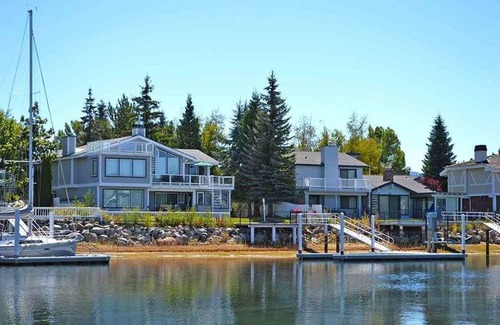 Tahoe Keys House | 2203 White Sands Drive 4 Bedroom Home