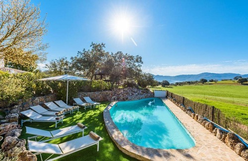 Villanueva del Rosario House | 225 m² House ∙ 5 bedrooms ∙ 12 guests