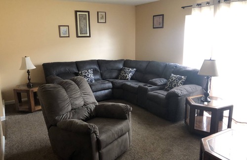 Willert Park House | 228 BEAUTIFUL DOWNTOWN AIR/WIFI/close to FALLS