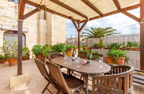 San Lawrenz House | 230 m² House ∙ 4 bedrooms ∙ 10 guests