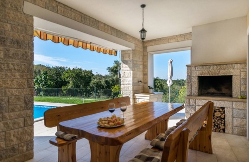 Sosici Villa | 230 m² Villa ∙ 4 bedrooms ∙ 10 guests
