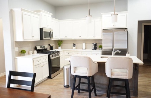 Wheatland House | 232 m² House ∙ 3 bedrooms ∙ 6 guests