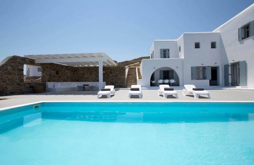 Xilokeratidi Villa | 237 m² Villa ∙ 4 bedrooms ∙ 8 guests