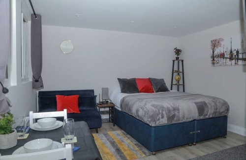 Crofton Park Apartment | 24 m² Studio flat ∙ 1 bedroom ∙ 2 guests
