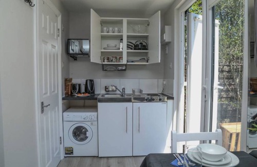 Crofton Park Apartment | 24 m² Studio flat ∙ 1 bedroom ∙ 2 guests