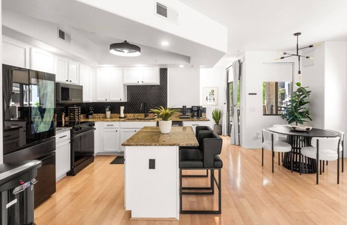 Tempe Villa | 2402 E. 5th Street #1565
