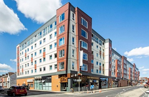 Middlesbrough Hotel | 248 Halls