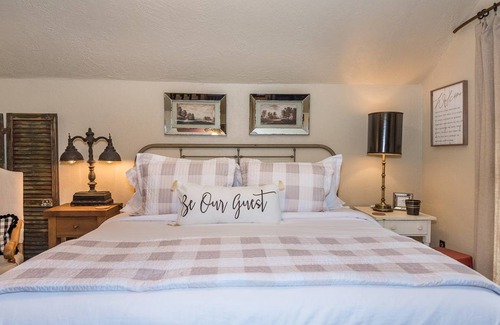 Fredericksburg Cottage | 25 m² Cottage ∙ 1 bedroom ∙ 2 guests