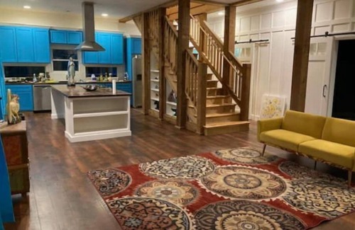 Charlotte House | 25 miles from downtown Nashville