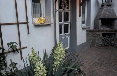 Wesenberg Apartment | 250 m from the Woblitzsee - quiet apartment with WLAN, terrace, bicycle garage