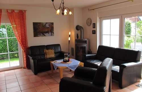 Wurster Nordseekuste House | 250 m v. Beach, several amenities, WiFi, 4 *, fireplace, family