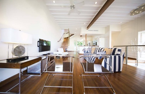 Halcyon Heights Apartment | 250 m² Apartment ∙ 2 bedrooms ∙ 4 guests