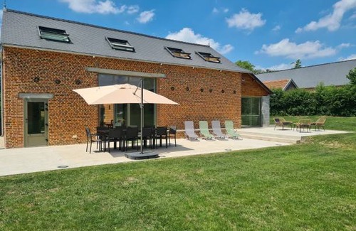 Sommeron House | 250 m² House ∙ 4 bedrooms ∙ 8 guests