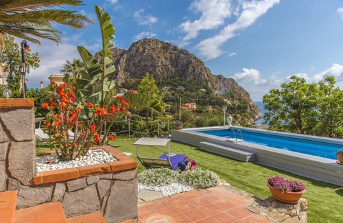 Capo Zafferano Villa | 250 m² Villa ∙ 3 bedrooms ∙ 11 guests