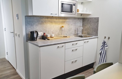 Slotervaart Apartment | 25m2 Studio | Near Amsterdam & Schiphol