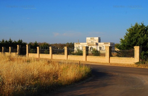 Gagliano del Capo Villa | #260 Villa Novecento with beautiful pool and billiards