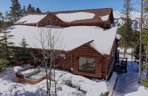 Woodmoor House | 265 m² House ∙ 4 bedrooms ∙ 14 guests