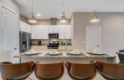 Crestwynd Bay House | 2652 SS - Enchanted Summerville Haven: A Magical Escape