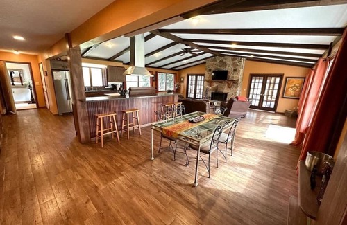 Austinburg House | 27 Acre Wine Country Estate