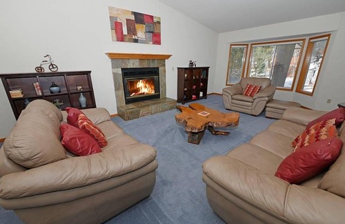 Highland Woods House | 2773 Springwood Drive home