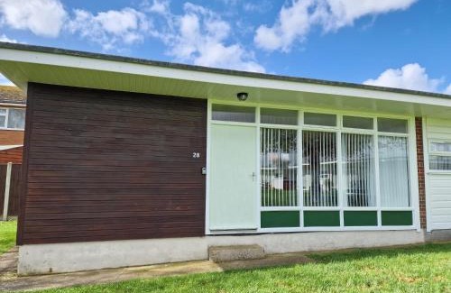 Stalham Ski Chalet | 28 Broadside Holiday Chalet near Broads & Beaches