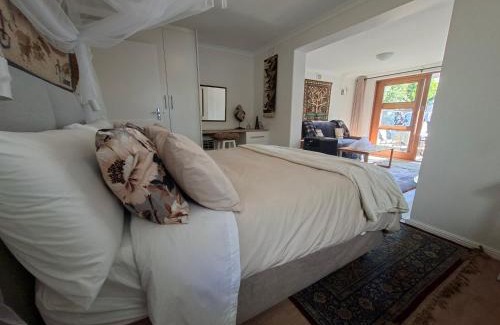 Rondebosch House | 28 on Old Farm