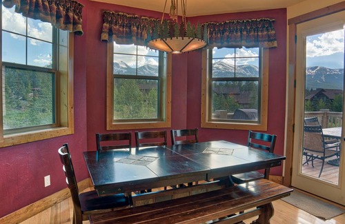 Vista Point House | 285 m² House ∙ 4 bedrooms ∙ 12 guests