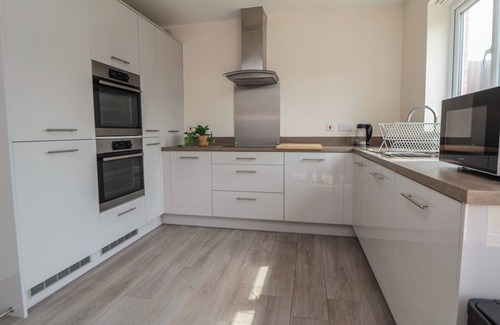 Telford Cottage | 29 ERNEST DAWES AVENUE, pet friendly, with a garden in Telford