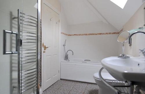 Lyme Regis House | 2a St Georges Hill