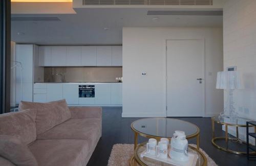 Moffat Apartment | 2b2b skyline flat&amazing view!