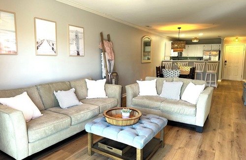 Keys Of Marsh Harbor Condo | 2BD/2BA Rehoboth Condo W/Pool & Tennis - Sanibel Village