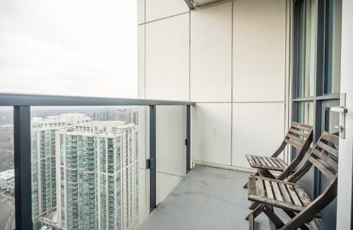 Willowdale Apartment | 2BD 2BR Panoramic View Sheppard Metro Free parking