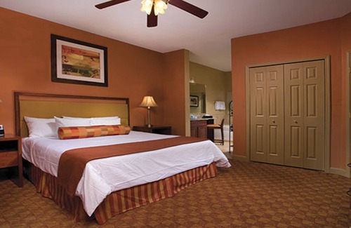Pennington Bend Resort | 2BD Condo/Nashville - Music and Foodaholics Delight!