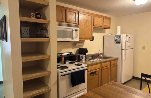 Downtown Pittsburgh Apartment | 2Bedroom 2Bathroom Apt | Downtown | Walk Anywhere!