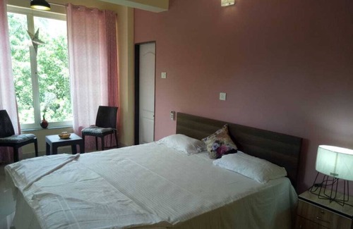 Vagator Apartment | 2BHK pool view deluxe apartment near Vagator beach