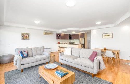 Griffith Apartment | 2BR 2BA Apt with Dedicated Workspace and Free parking - Hosted by CanStay