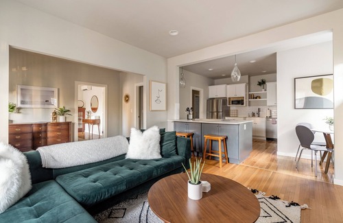 Kerns House | 2BR/2BA Classic Craftsman Stay Portland Charm