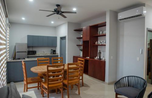 Ferrocarrilera Apartment | 2br/2ba Condo 1 block to ocean! - Unit 3