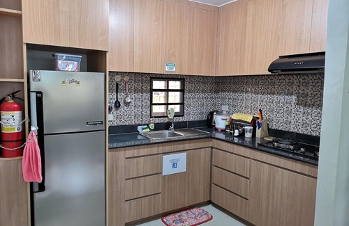 Naga House | 2BR & 2Bath Fully furnished Townhouse near CENTRO Nag