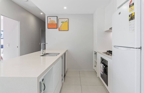 Macgregor Apartment | 2BR Apartment w/Balcony Easy Access to Everywhere