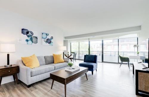 Radnor - Fort Myer Heights Apartment | 2BR Executive Apartment with Spacious Layout