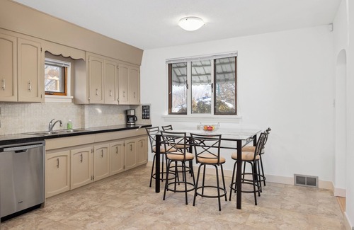 Saskatoon House | 2BR Home Close to Broadway+Fireplace+BBQ