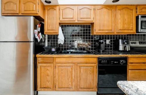 Marina District Apartment | 2BR in SF's Best neighborhood