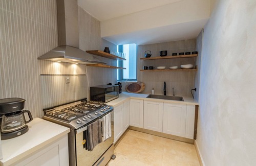 Panama City Apartment | 2BR King Suite/Ocean View, Cinta Costera, Casco, Canal/WIFI 500mbps