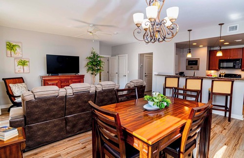 St. Augustine Condo | 2BR Pool front view- no carpet- balcony- near historic district & beaches