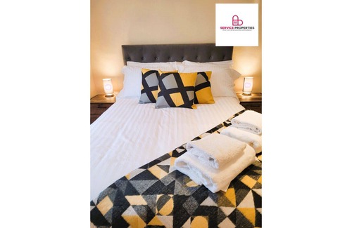 Folkestone Apartment | 2BR Stunning Apartment with Garden Low Rates!