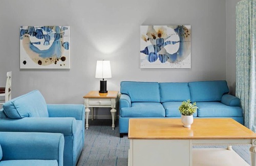 Jamestown Condo | 2br Unit Tranquil Retreat on Conanicut Island