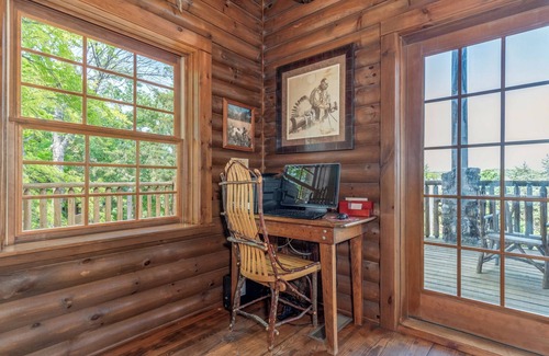 Indian Point Condo | 2BR Village At Indian Point 1104 near SDC - Free Tickets Daily up to $500